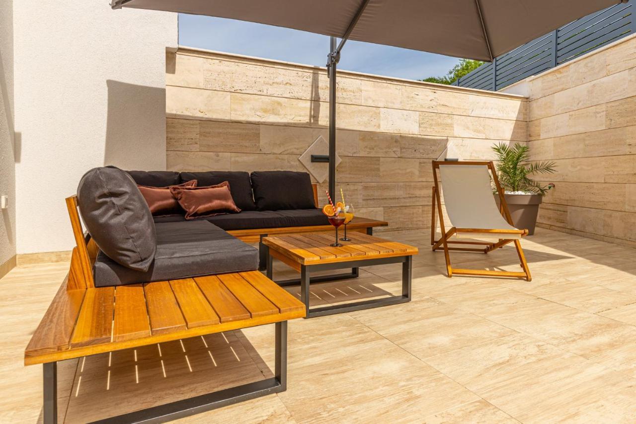 Villa Marassi With Heated Pool, Hot Tub And Sauna Crikvenica Eksteriør billede