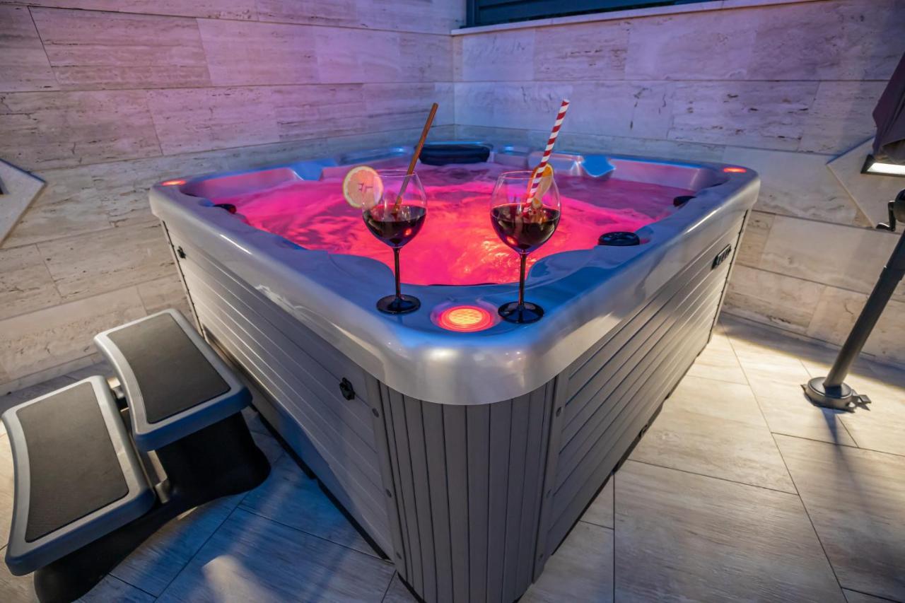 Villa Marassi With Heated Pool, Hot Tub And Sauna Crikvenica Eksteriør billede