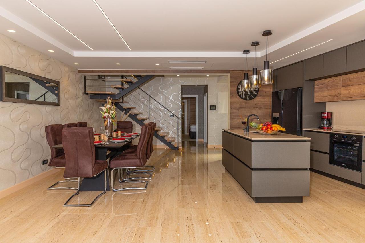 Villa Marassi With Heated Pool, Hot Tub And Sauna Crikvenica Eksteriør billede