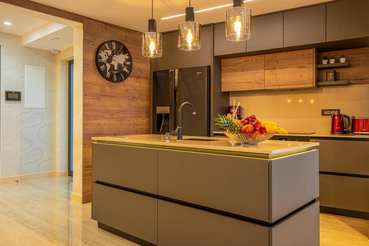 Villa Marassi With Heated Pool, Hot Tub And Sauna Crikvenica Eksteriør billede