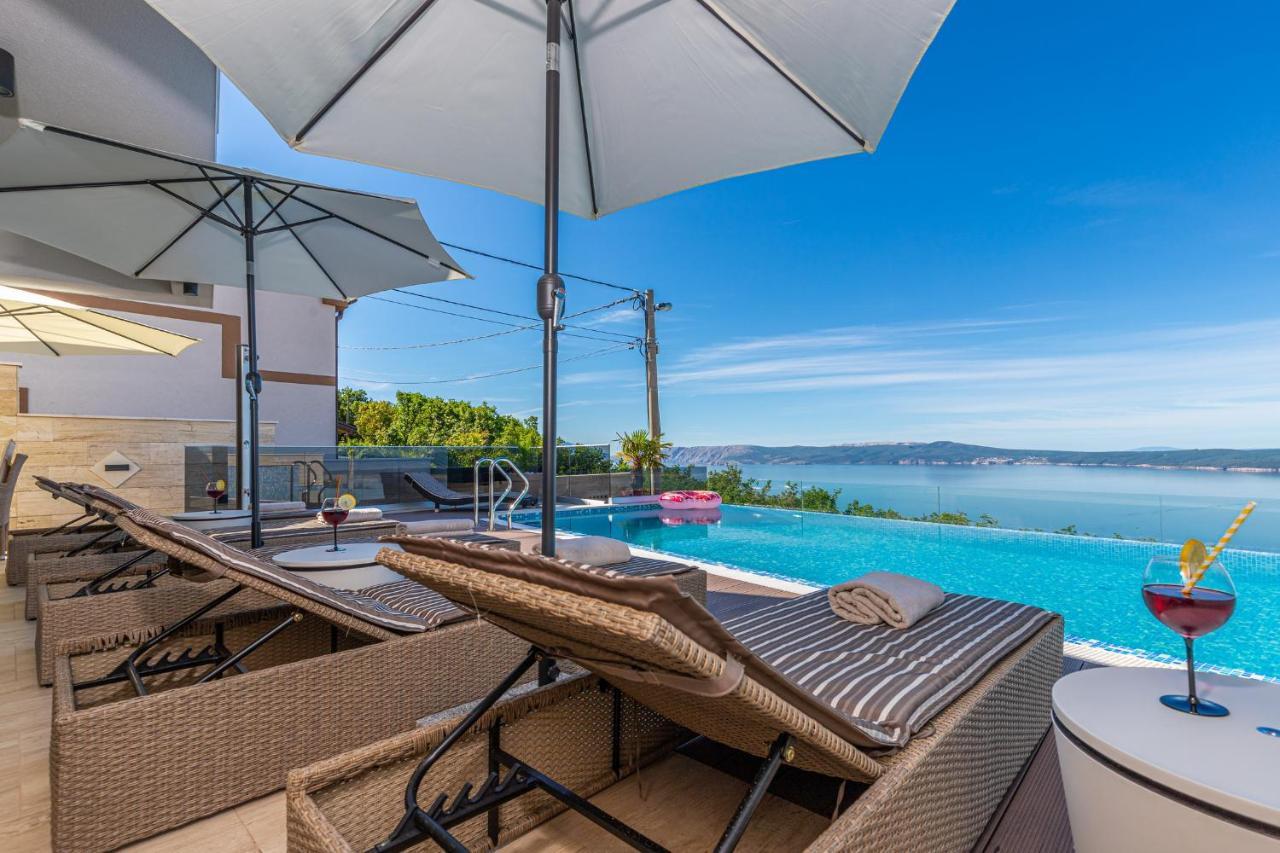 Villa Marassi With Heated Pool, Hot Tub And Sauna Crikvenica Eksteriør billede